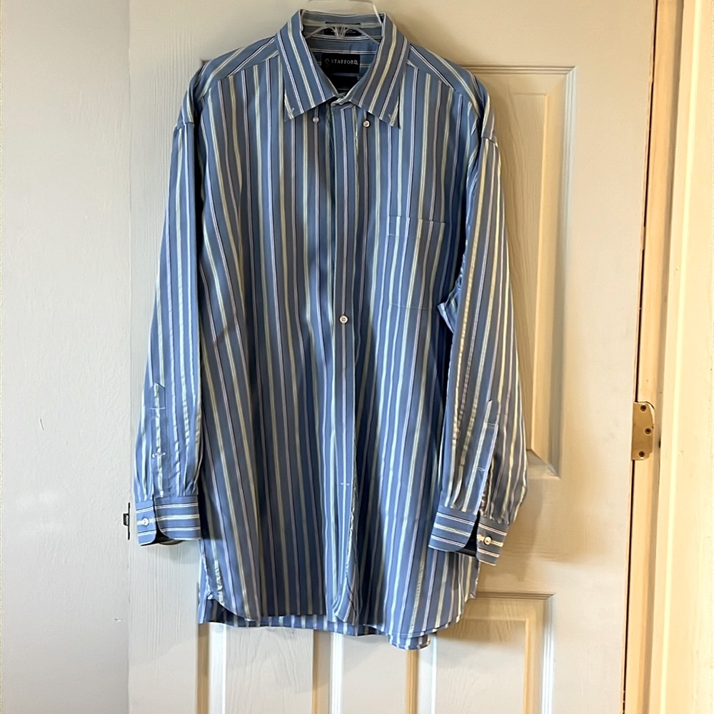 EUC Men’s Stanford signature collection dress shirt